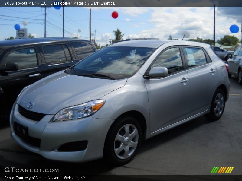 Classic Silver Metallic / Dark Charcoal 2009 Toyota Matrix 1.8