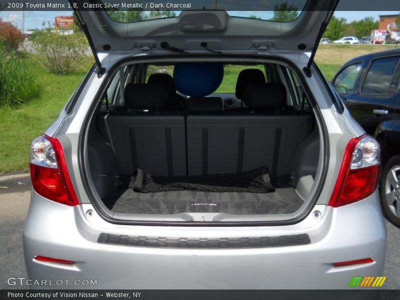 Classic Silver Metallic / Dark Charcoal 2009 Toyota Matrix 1.8