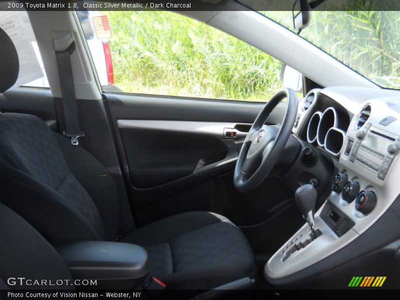 Classic Silver Metallic / Dark Charcoal 2009 Toyota Matrix 1.8