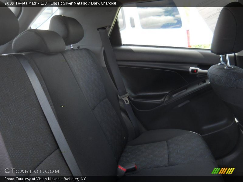 Classic Silver Metallic / Dark Charcoal 2009 Toyota Matrix 1.8