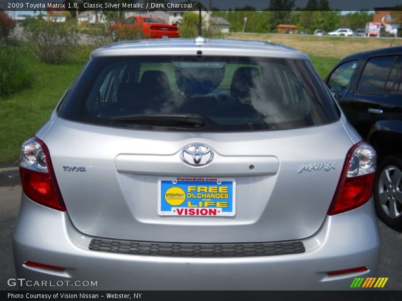 Classic Silver Metallic / Dark Charcoal 2009 Toyota Matrix 1.8