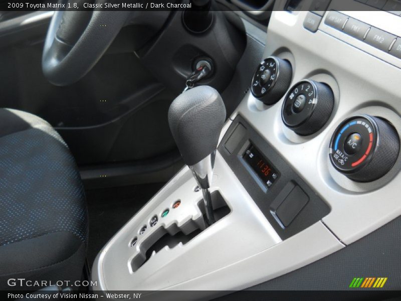 Classic Silver Metallic / Dark Charcoal 2009 Toyota Matrix 1.8