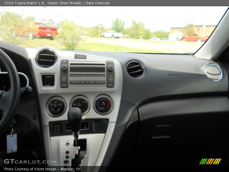 Classic Silver Metallic / Dark Charcoal 2009 Toyota Matrix 1.8