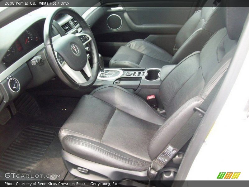 White Hot / Onyx 2008 Pontiac G8