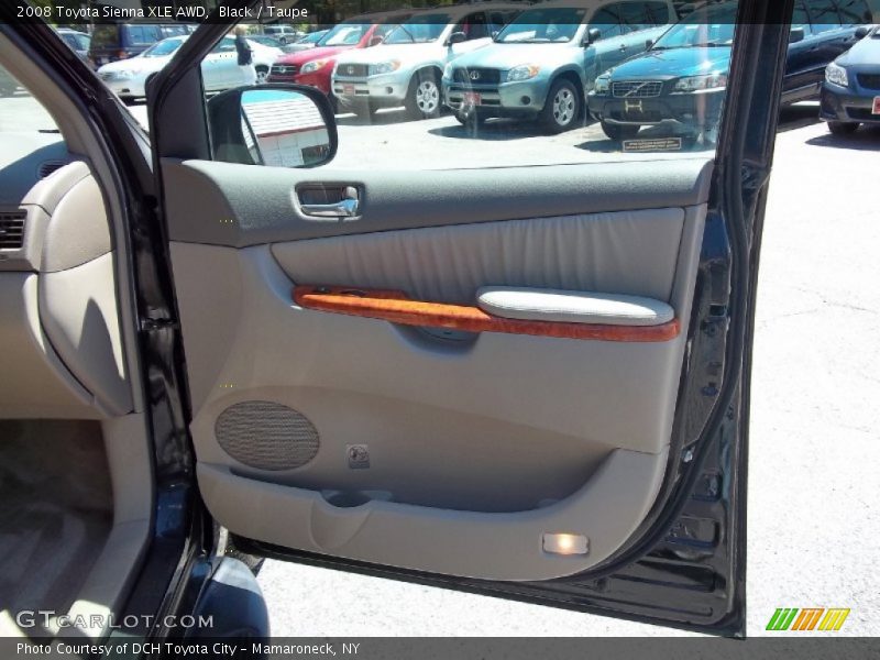 Black / Taupe 2008 Toyota Sienna XLE AWD