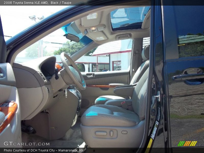 Black / Taupe 2008 Toyota Sienna XLE AWD