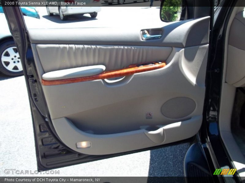 Black / Taupe 2008 Toyota Sienna XLE AWD