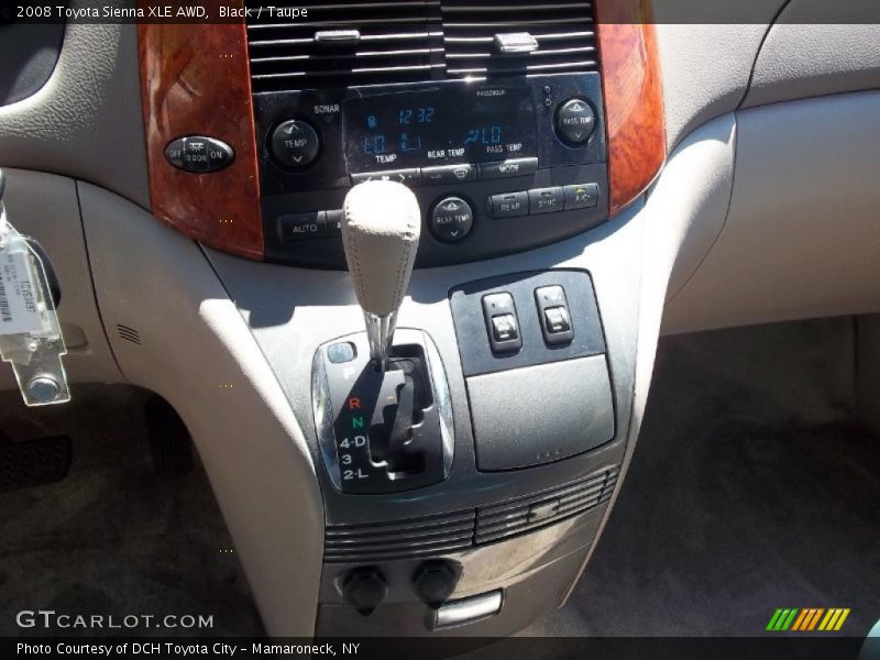 Black / Taupe 2008 Toyota Sienna XLE AWD