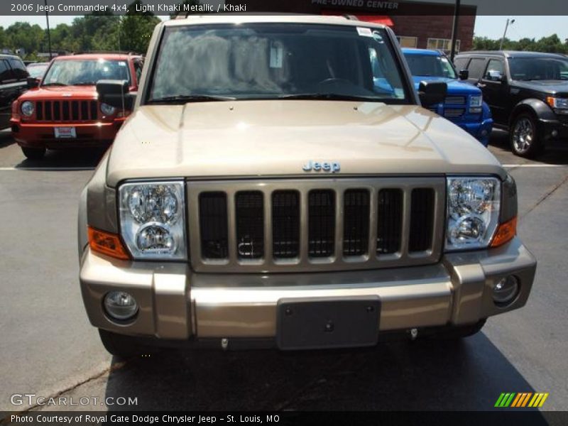 Light Khaki Metallic / Khaki 2006 Jeep Commander 4x4