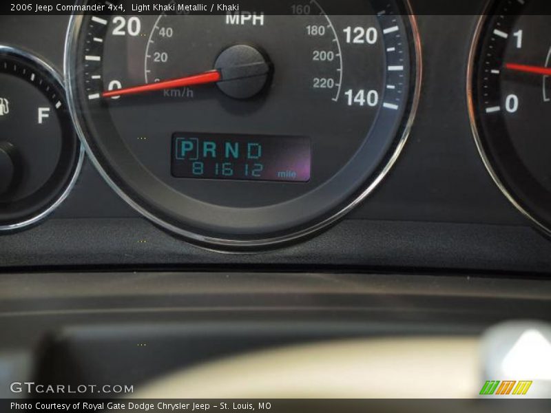 Light Khaki Metallic / Khaki 2006 Jeep Commander 4x4