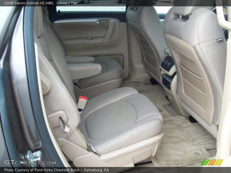  2008 Outlook XE AWD Tan Interior