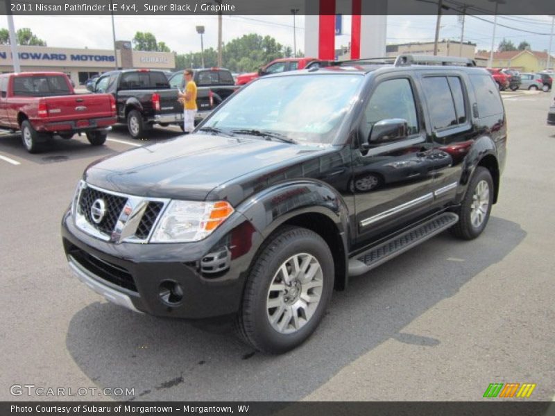 Super Black / Graphite 2011 Nissan Pathfinder LE 4x4