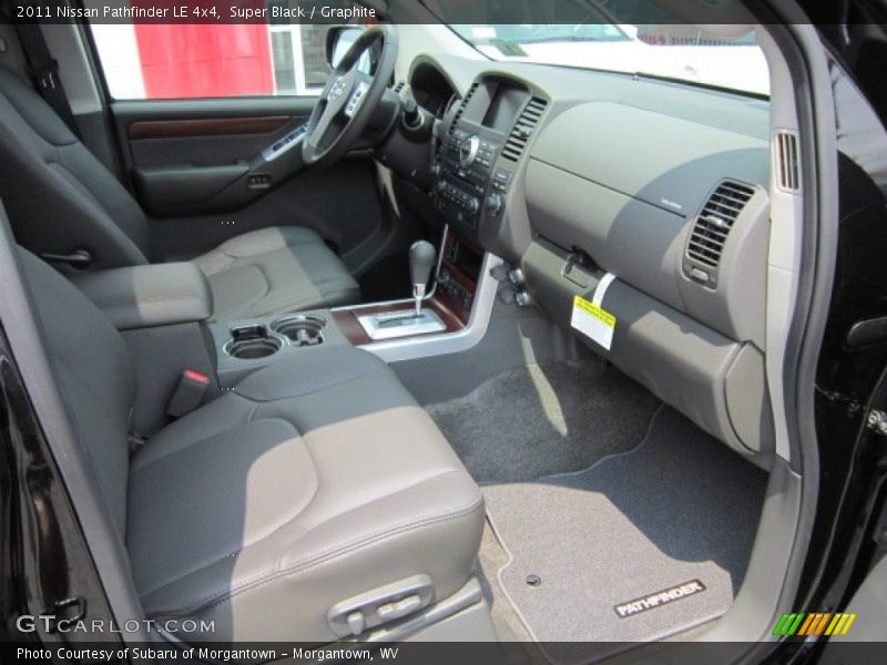 Super Black / Graphite 2011 Nissan Pathfinder LE 4x4