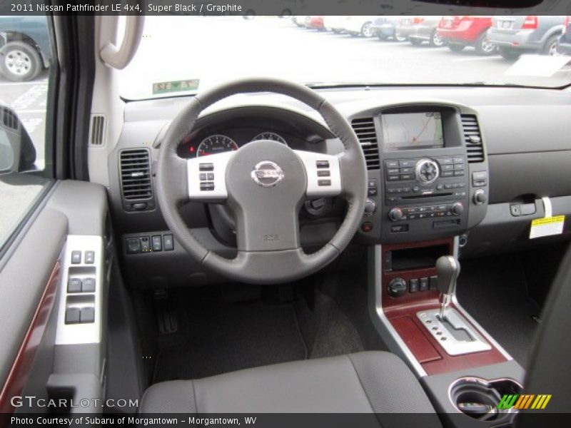 Super Black / Graphite 2011 Nissan Pathfinder LE 4x4