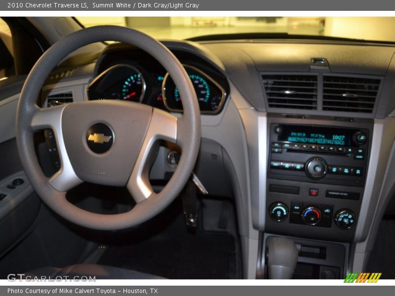 Summit White / Dark Gray/Light Gray 2010 Chevrolet Traverse LS