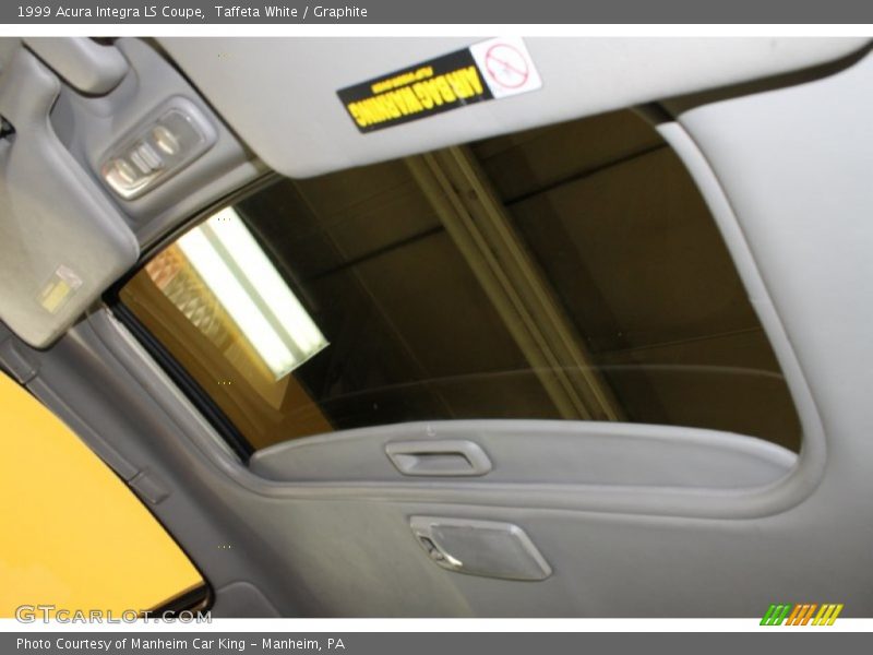 Taffeta White / Graphite 1999 Acura Integra LS Coupe