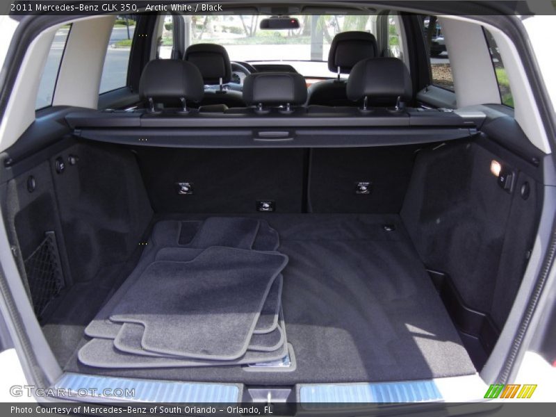 Arctic White / Black 2011 Mercedes-Benz GLK 350