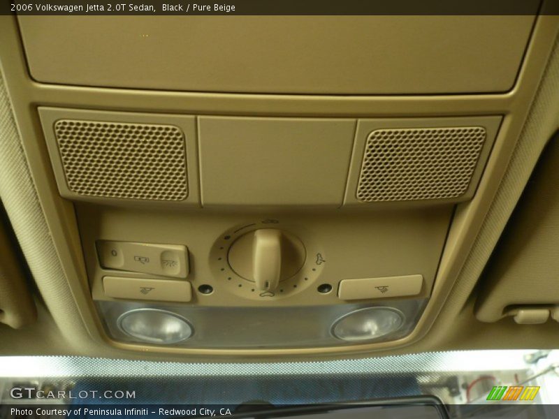 Black / Pure Beige 2006 Volkswagen Jetta 2.0T Sedan