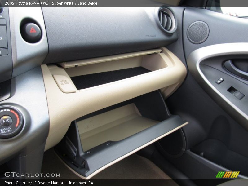 Super White / Sand Beige 2009 Toyota RAV4 4WD