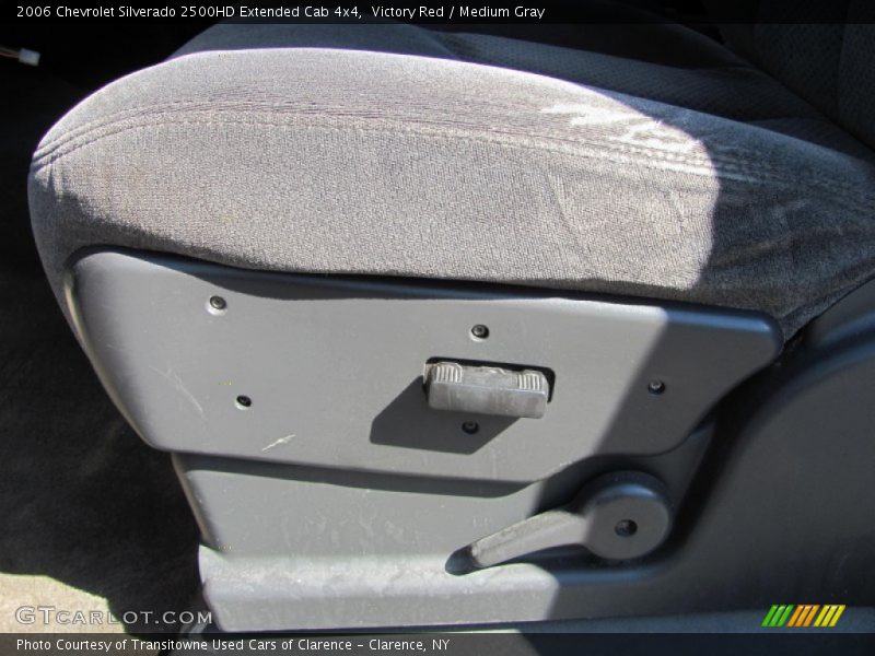Victory Red / Medium Gray 2006 Chevrolet Silverado 2500HD Extended Cab 4x4