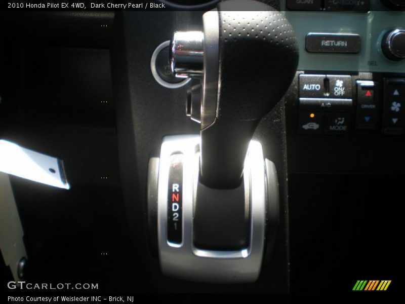  2010 Pilot EX 4WD 5 Speed Automatic Shifter