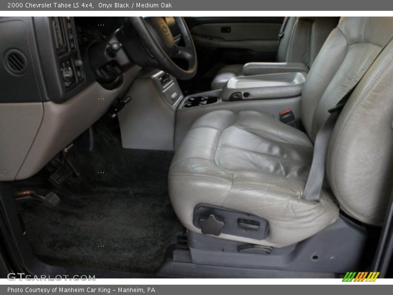 Onyx Black / Medium Oak 2000 Chevrolet Tahoe LS 4x4