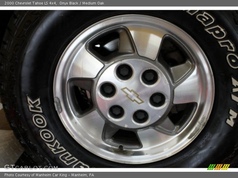 Onyx Black / Medium Oak 2000 Chevrolet Tahoe LS 4x4