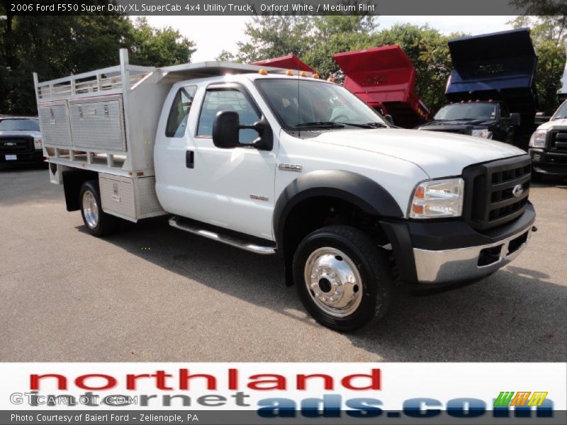 Oxford White / Medium Flint 2006 Ford F550 Super Duty XL SuperCab 4x4 Utility Truck