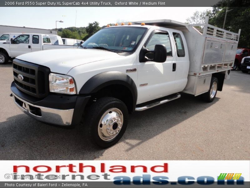 Oxford White / Medium Flint 2006 Ford F550 Super Duty XL SuperCab 4x4 Utility Truck