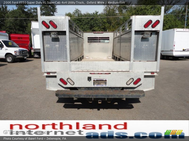 Oxford White / Medium Flint 2006 Ford F550 Super Duty XL SuperCab 4x4 Utility Truck