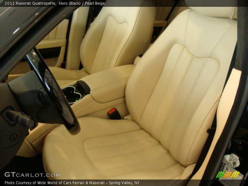 Nero (Black) / Pearl Beige 2011 Maserati Quattroporte