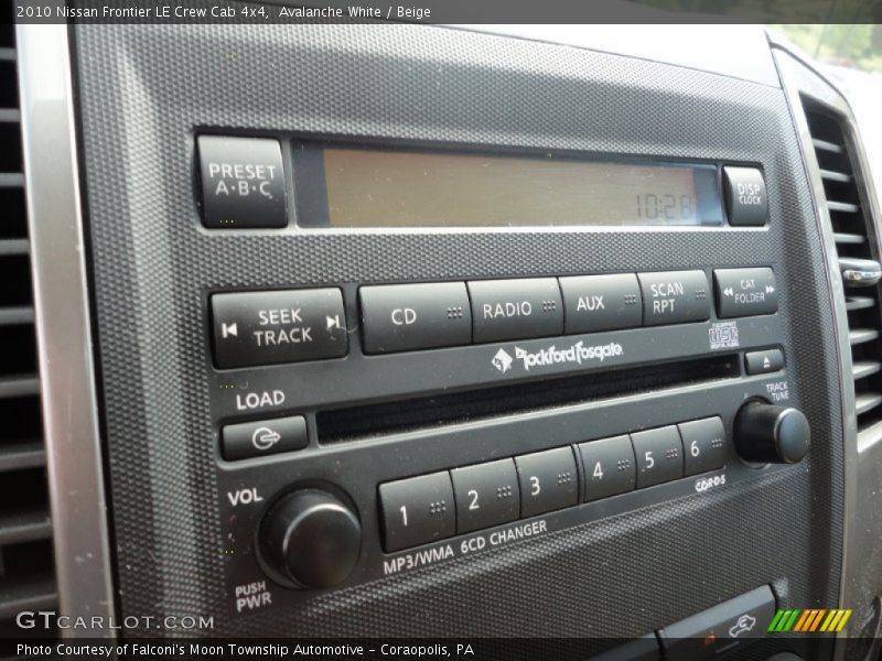 Avalanche White / Beige 2010 Nissan Frontier LE Crew Cab 4x4