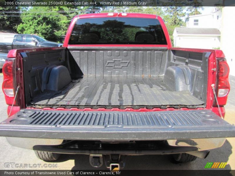 Victory Red / Medium Gray 2006 Chevrolet Silverado 2500HD Extended Cab 4x4
