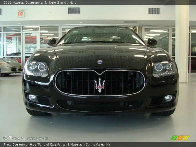 Nero (Black) / Nero 2011 Maserati Quattroporte S