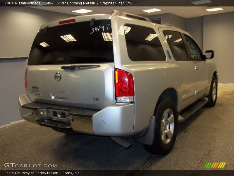 Silver Lightning Metallic / Graphite/Titanium 2004 Nissan Armada SE 4x4