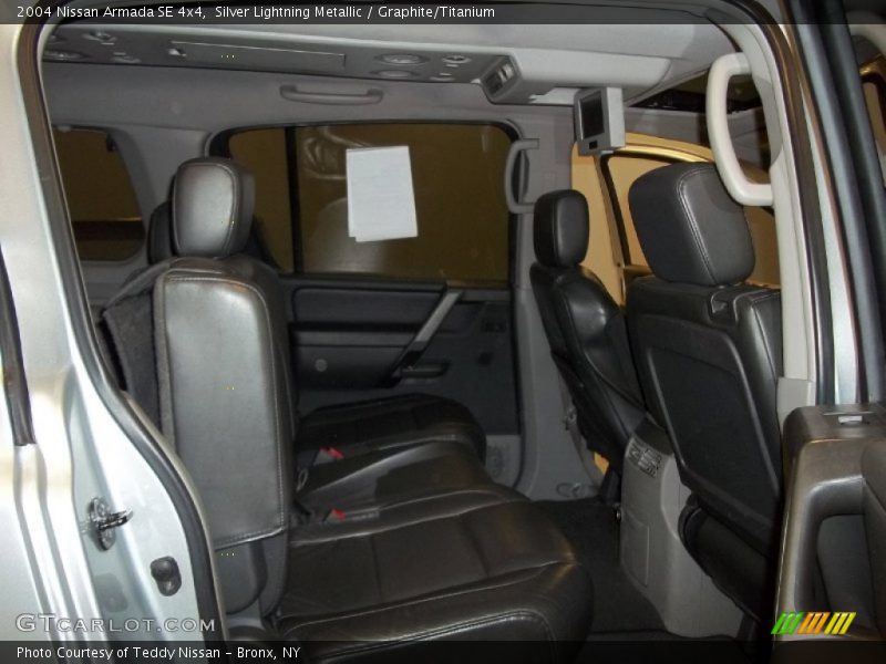 Silver Lightning Metallic / Graphite/Titanium 2004 Nissan Armada SE 4x4