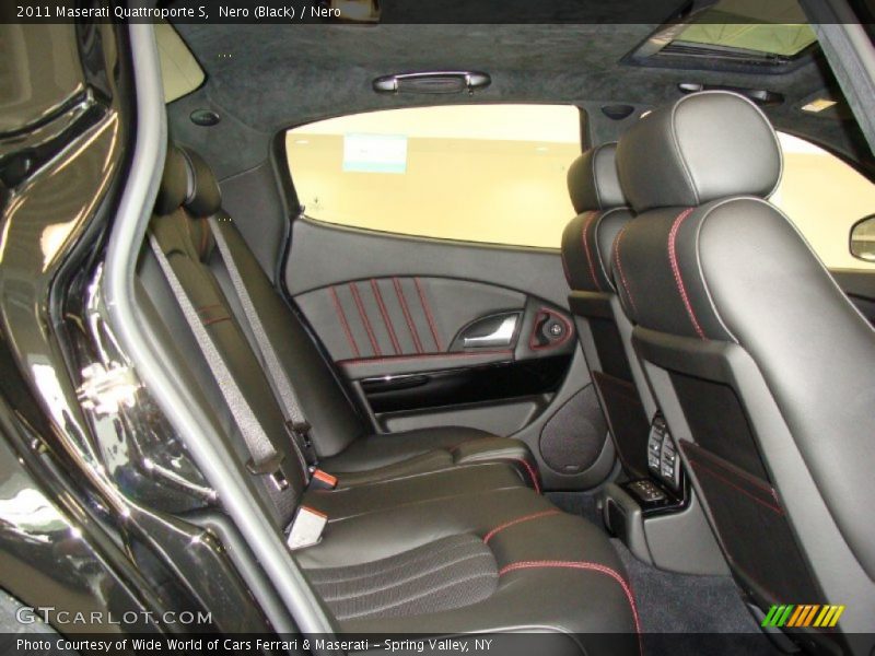  2011 Quattroporte S Nero Interior