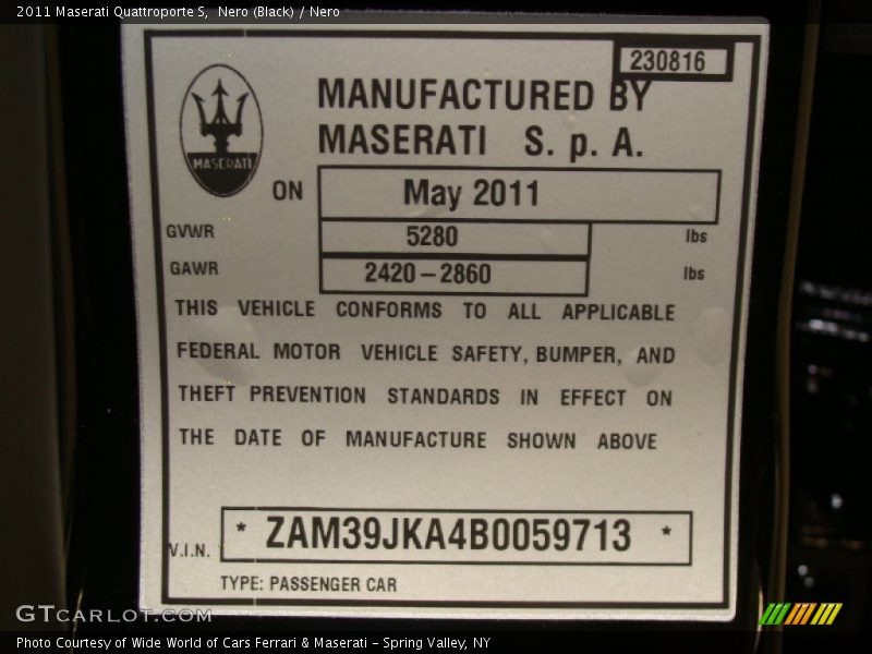 Nero (Black) / Nero 2011 Maserati Quattroporte S