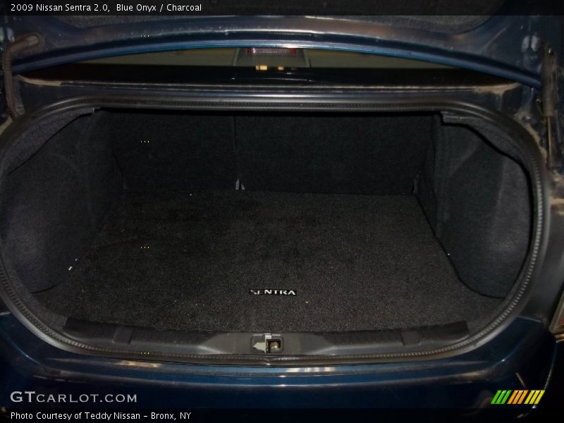 Blue Onyx / Charcoal 2009 Nissan Sentra 2.0