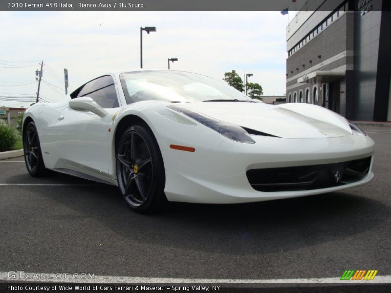 Front 3/4 View of 2010 458 Italia