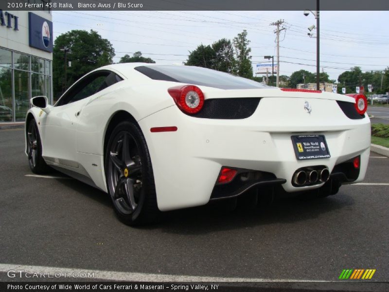 Bianco Avus / Blu Scuro 2010 Ferrari 458 Italia