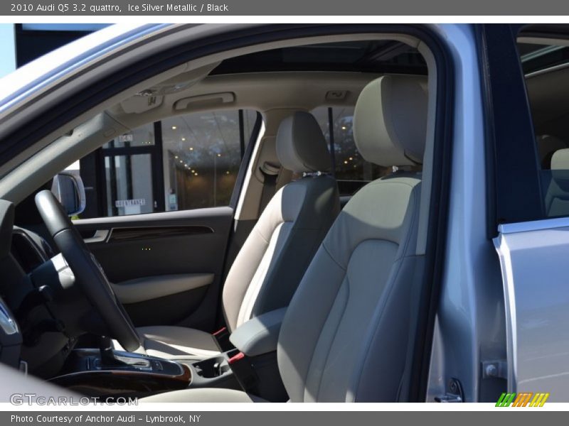 Ice Silver Metallic / Black 2010 Audi Q5 3.2 quattro