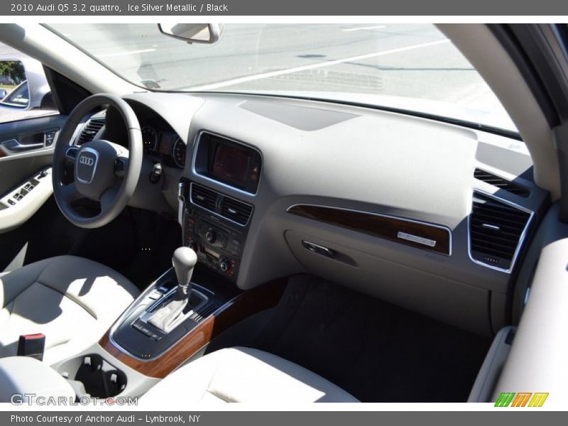 Ice Silver Metallic / Black 2010 Audi Q5 3.2 quattro