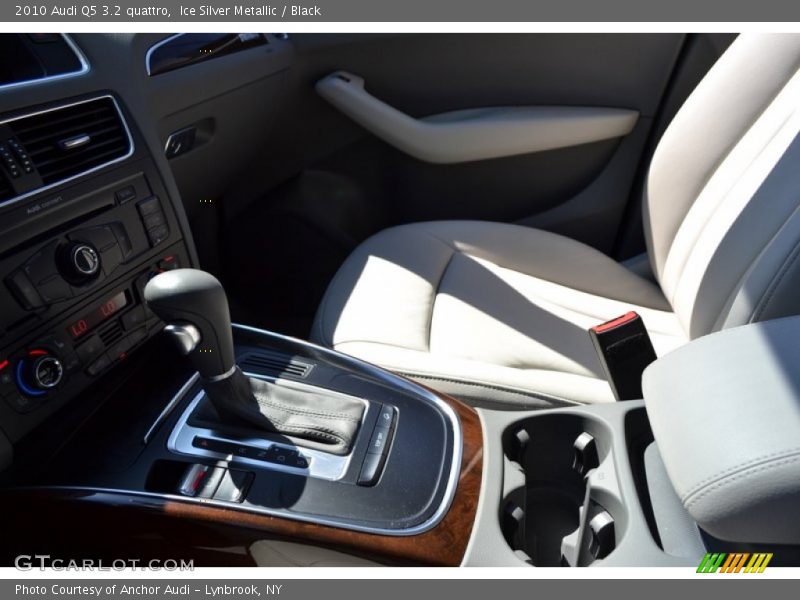 Ice Silver Metallic / Black 2010 Audi Q5 3.2 quattro