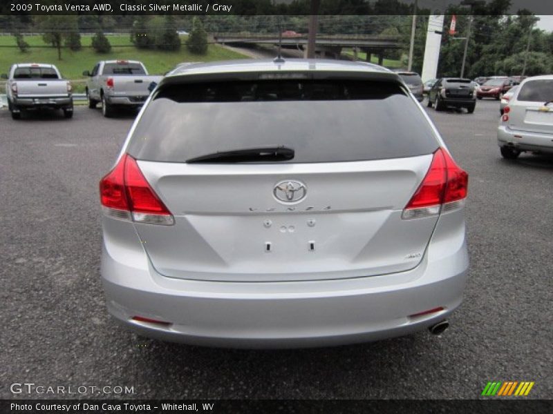 Classic Silver Metallic / Gray 2009 Toyota Venza AWD
