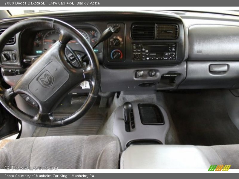 Dashboard of 2000 Dakota SLT Crew Cab 4x4