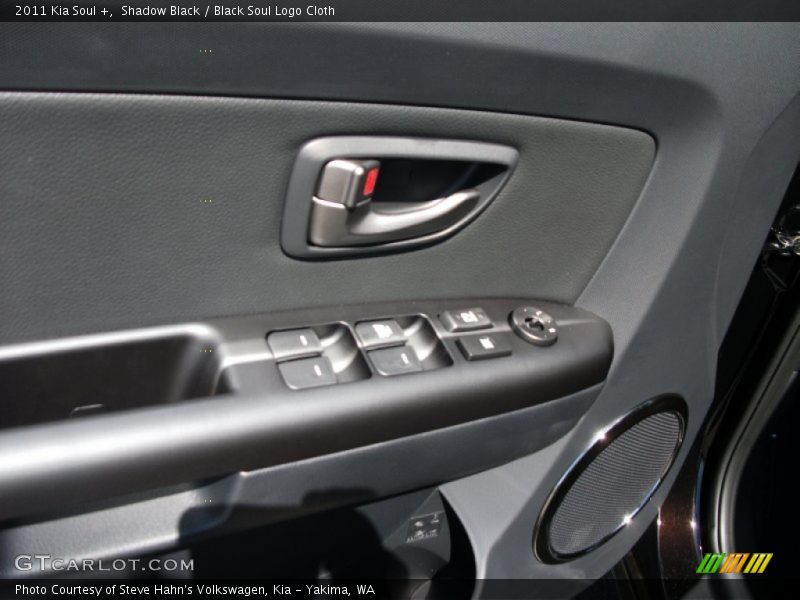 Shadow Black / Black Soul Logo Cloth 2011 Kia Soul +