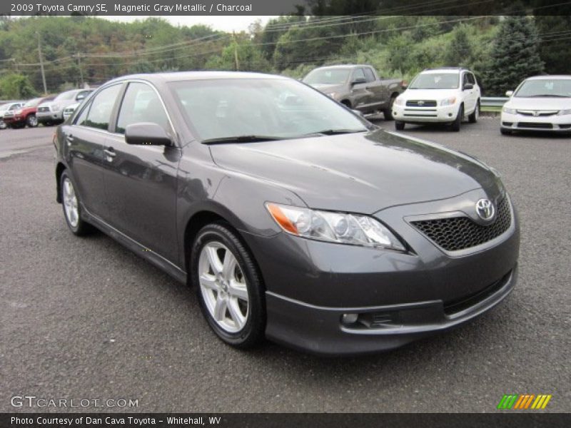 Magnetic Gray Metallic / Charcoal 2009 Toyota Camry SE