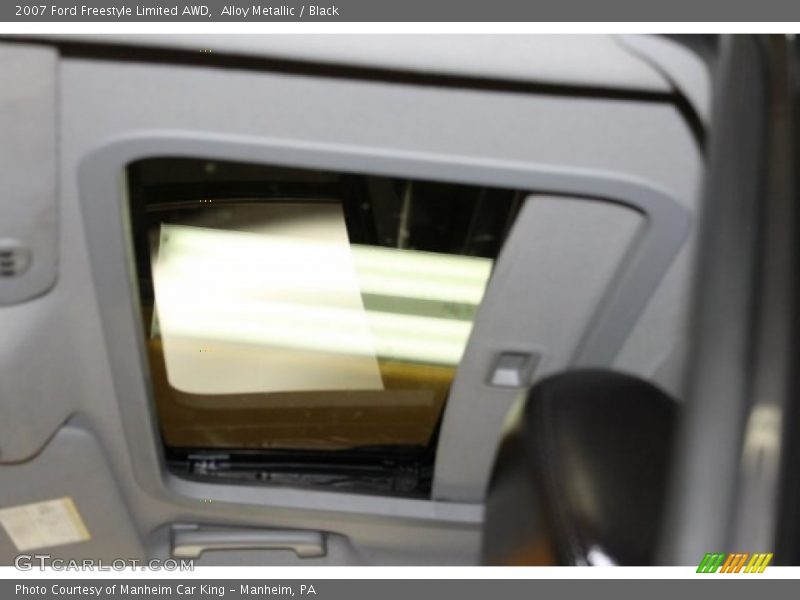 Alloy Metallic / Black 2007 Ford Freestyle Limited AWD