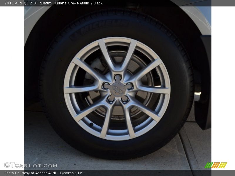 Quartz Grey Metallic / Black 2011 Audi Q5 2.0T quattro